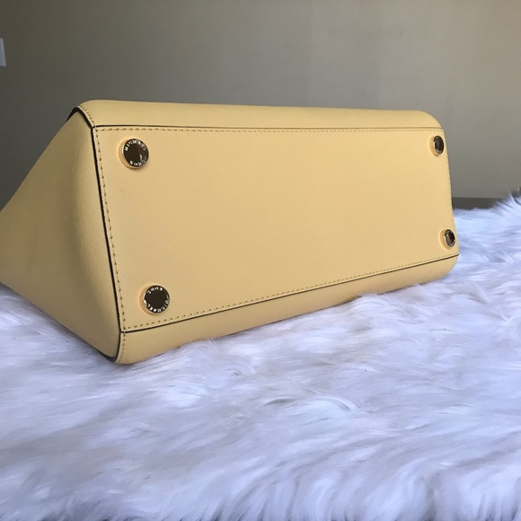 Michael Kors Large Ciara Satchel Bag - Picture 5 of 8